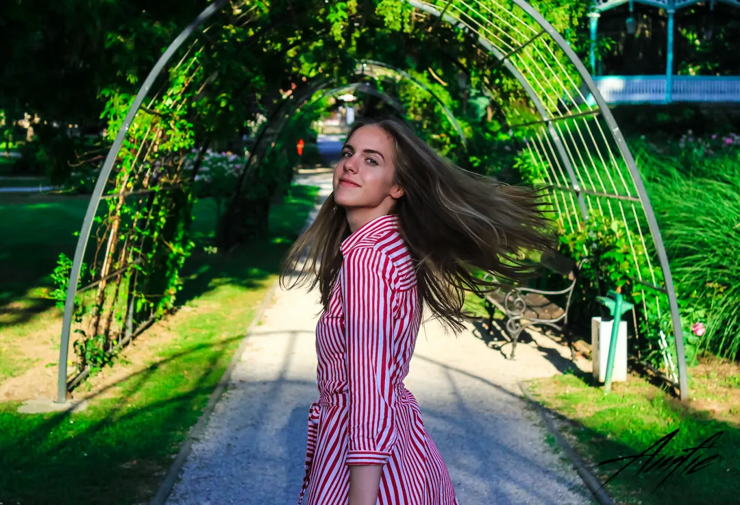 Portrait 25